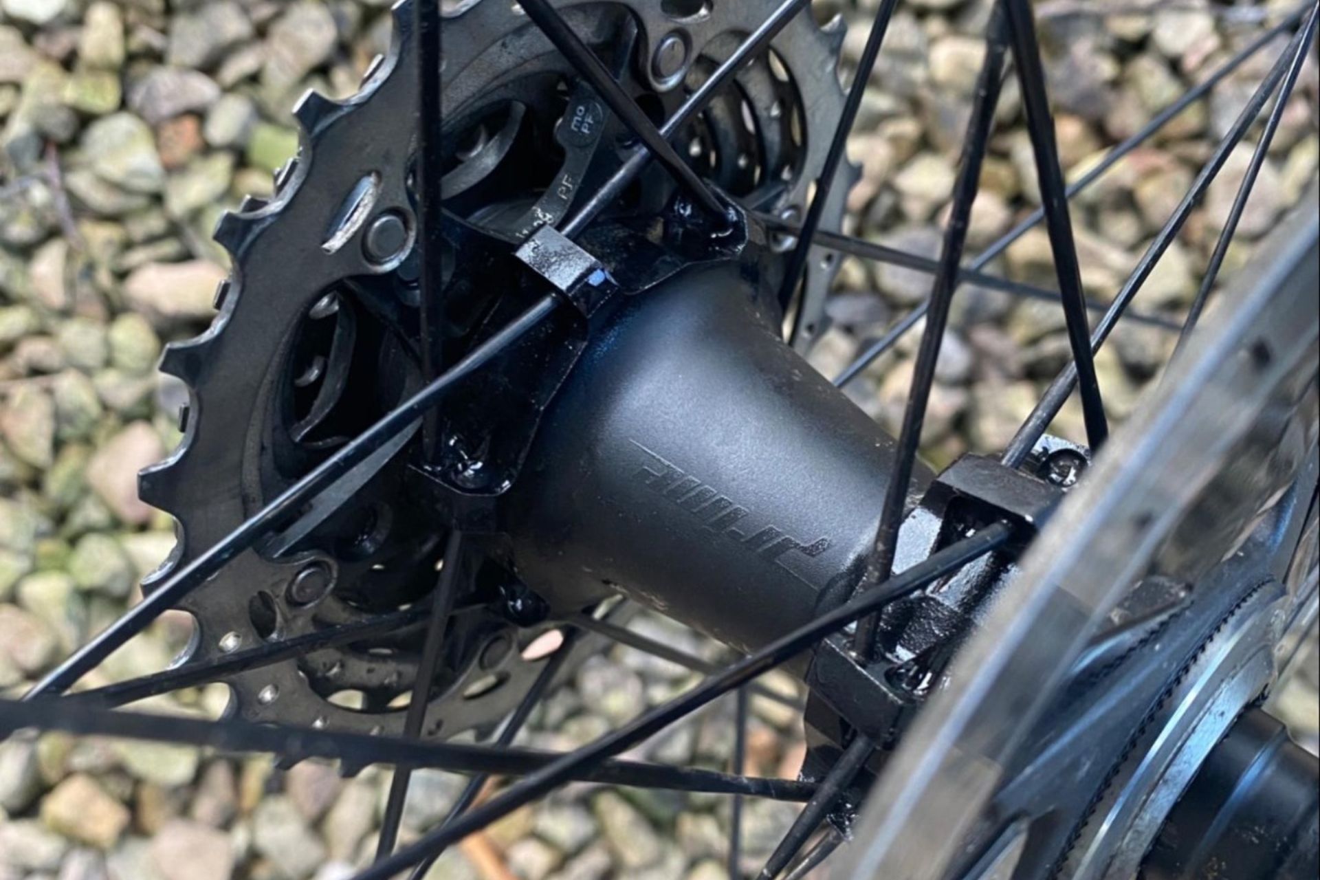 Image shows Prime Primavera 44 road wheels