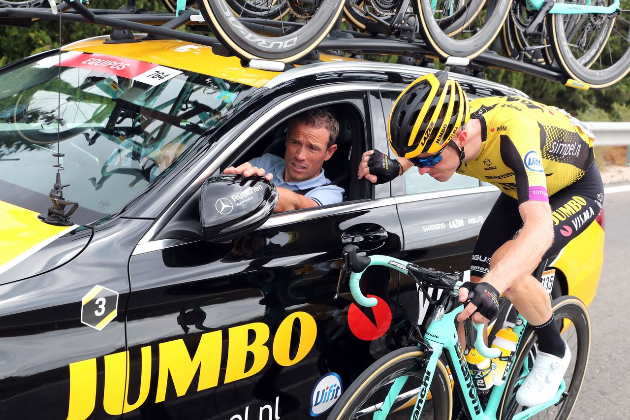 Steven Kruijswijk at the Jumbo-Visma car