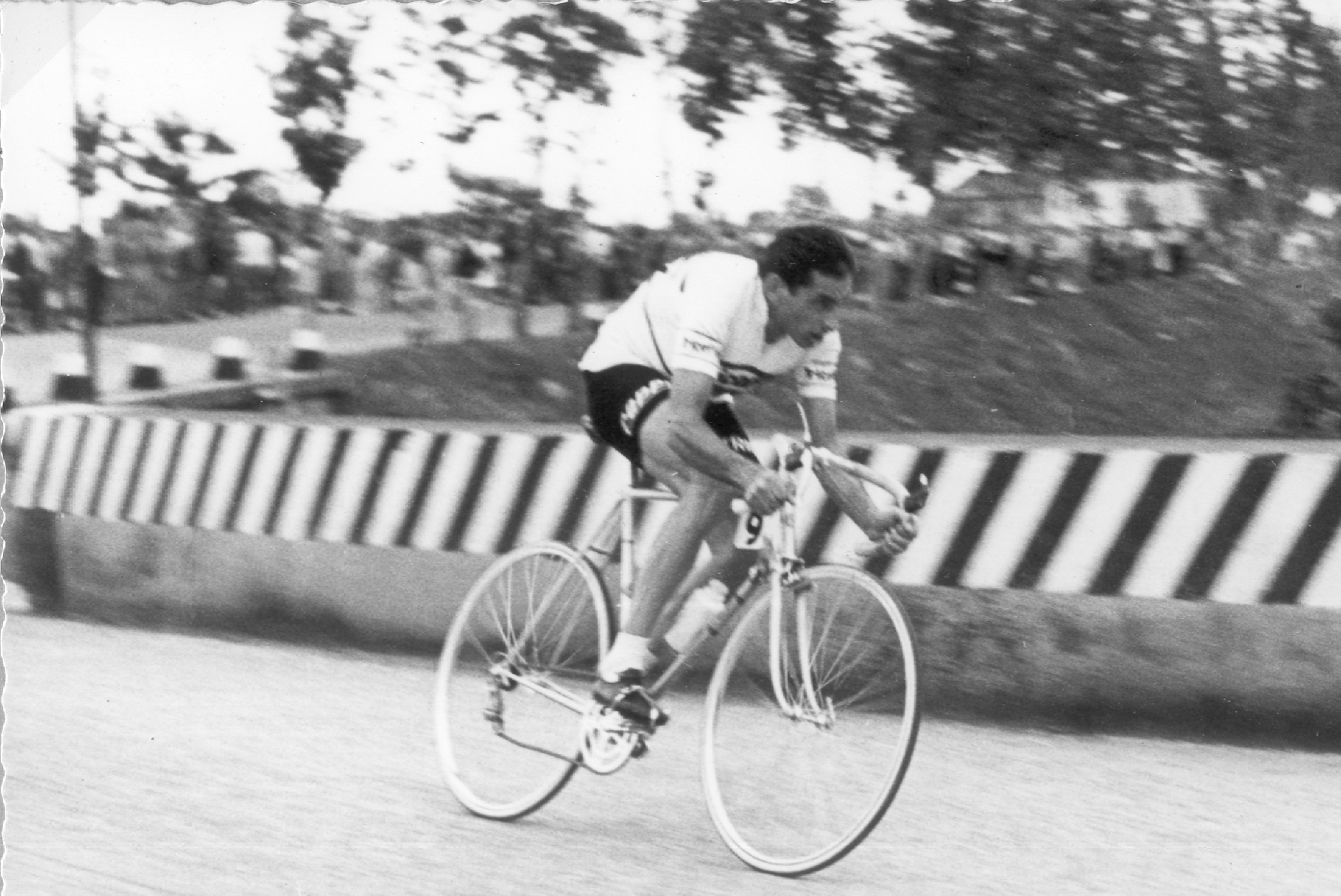 Fausto Coppi during a time trial in 1959