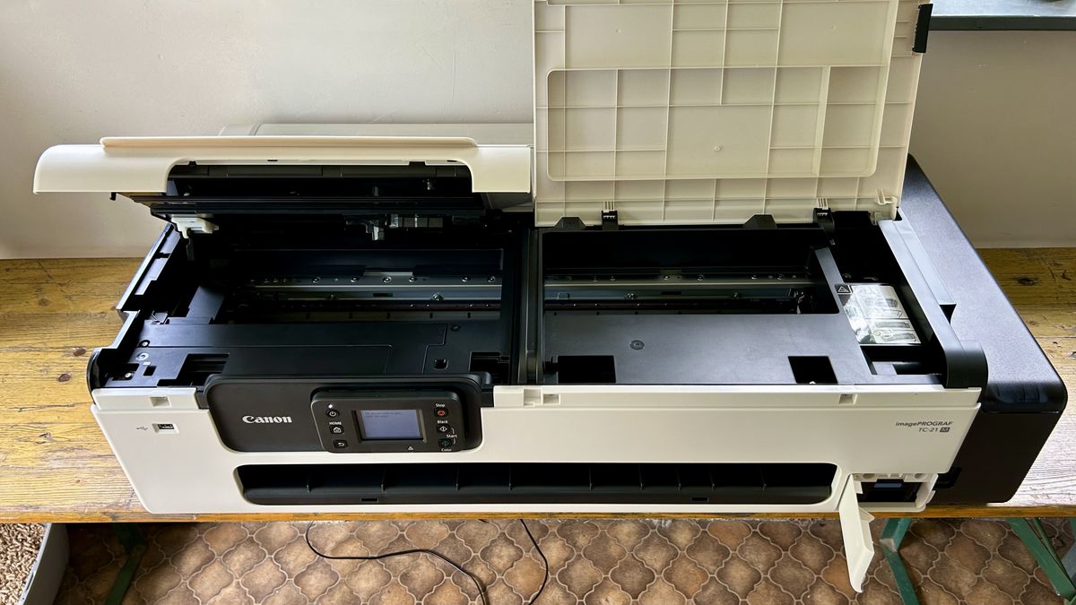 Canon imagePROGRAF TC-21M during our review