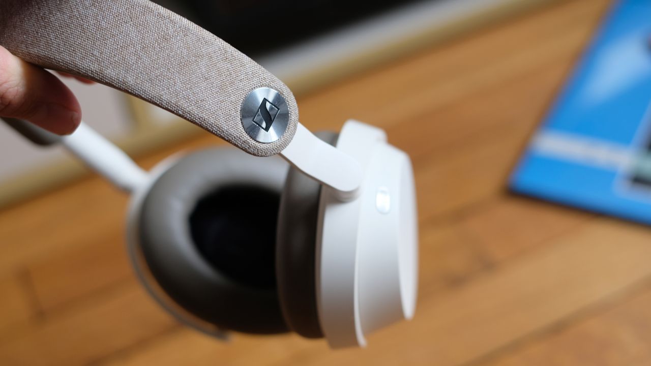 Photograph of Sennheiser Momentum 5 headphones