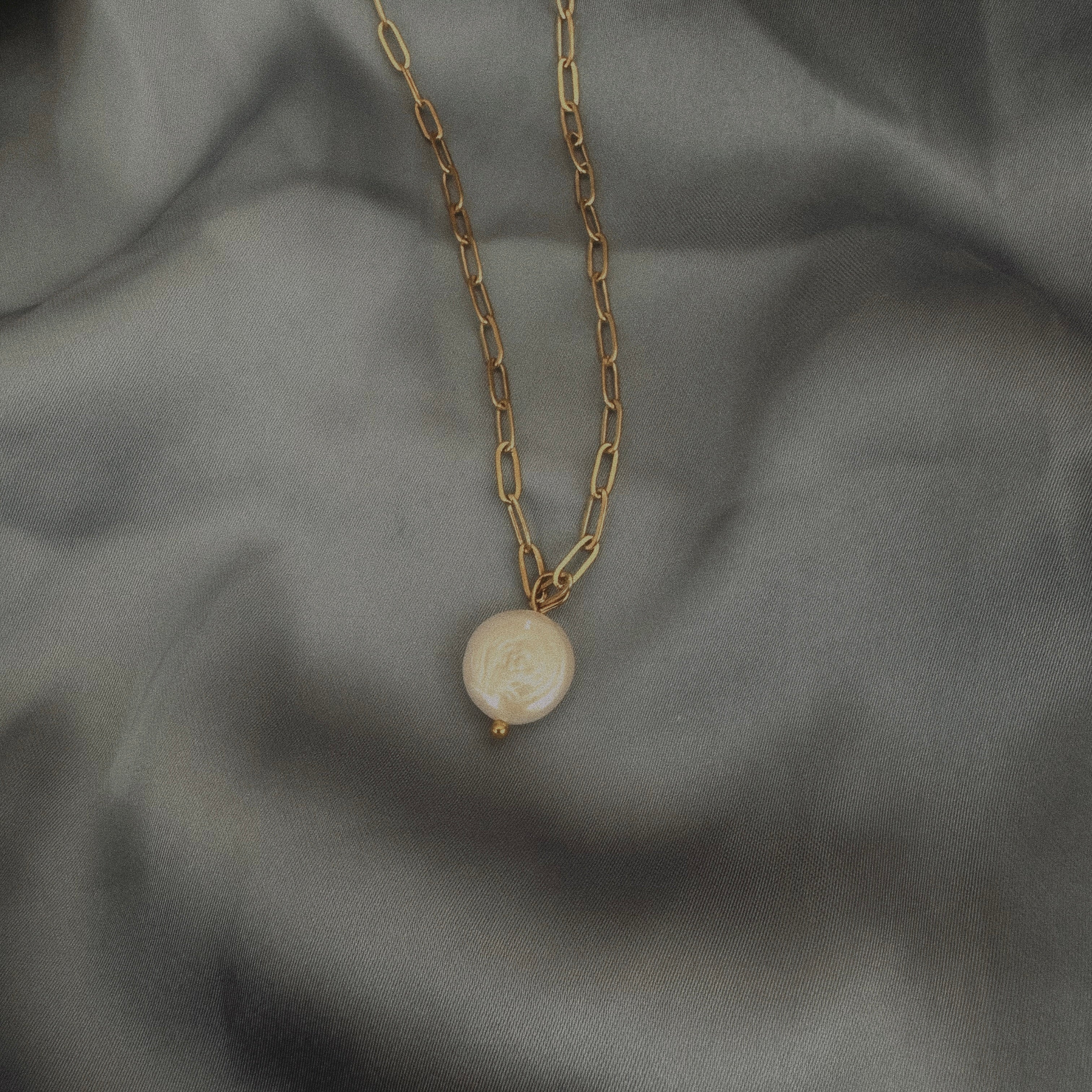 The Tayler Pearl Chain