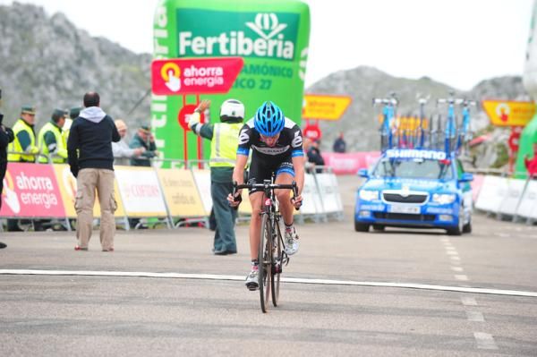 Dan Martin (Garmin-Cervelo) crosses the line at the end of stage 15 of the Vuelta