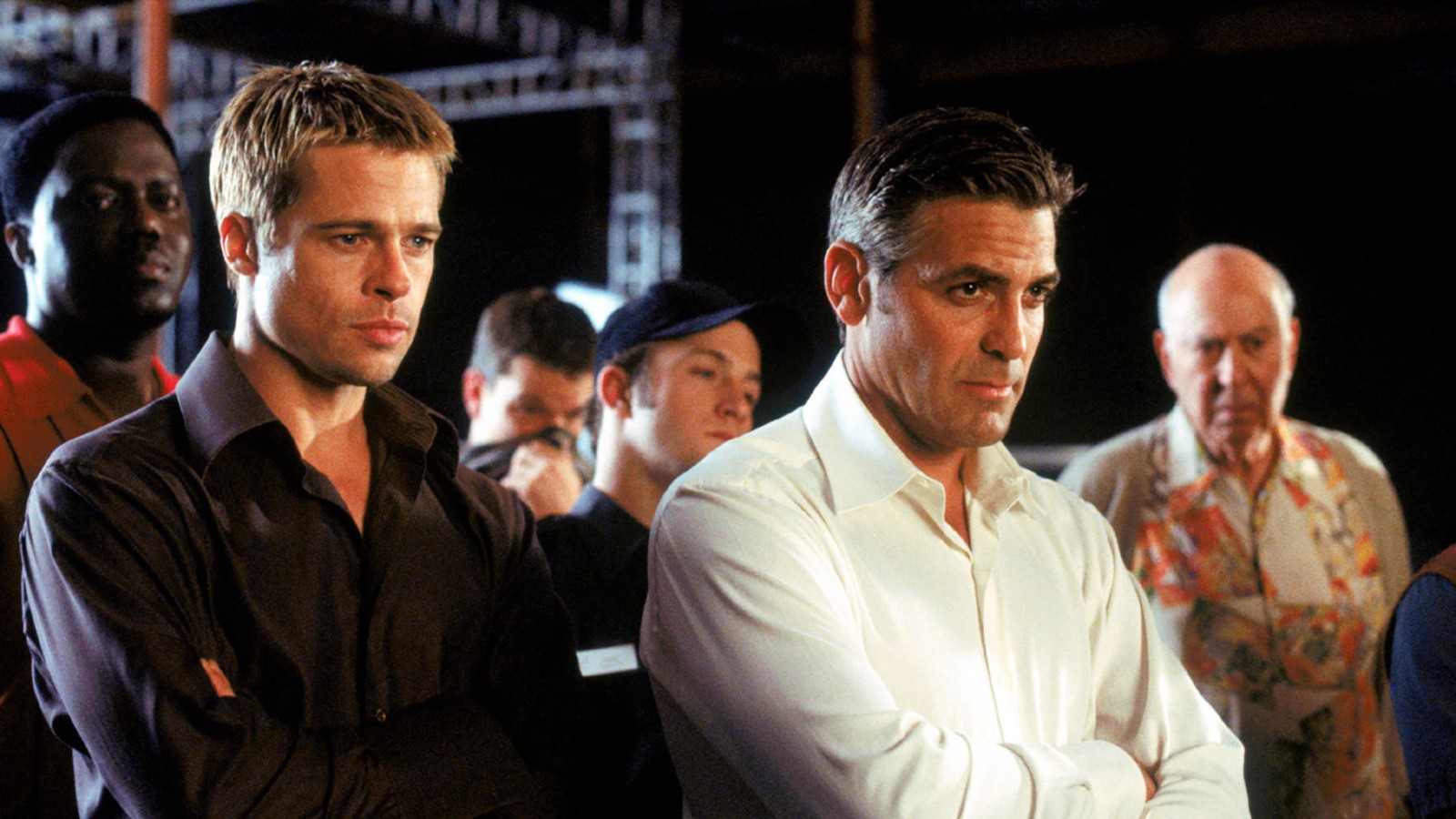 Bernie Mac, Brad Pitt, Matt Damon, Scott Cann, George Clooeny and Carl Reiner in Ocean's Eleven