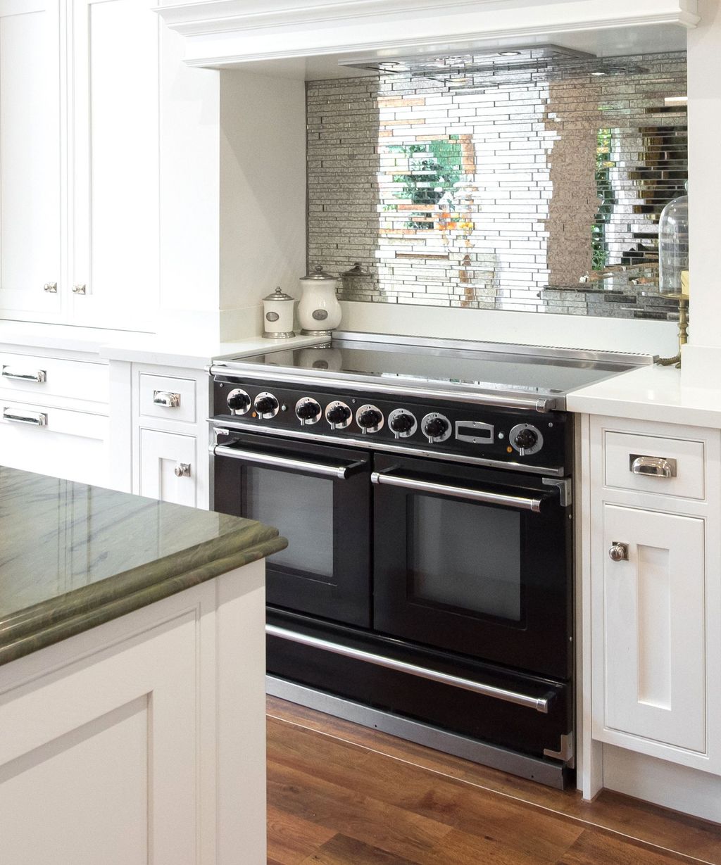 What is the bottom drawer of an oven for? Experts explain Homes & Gardens