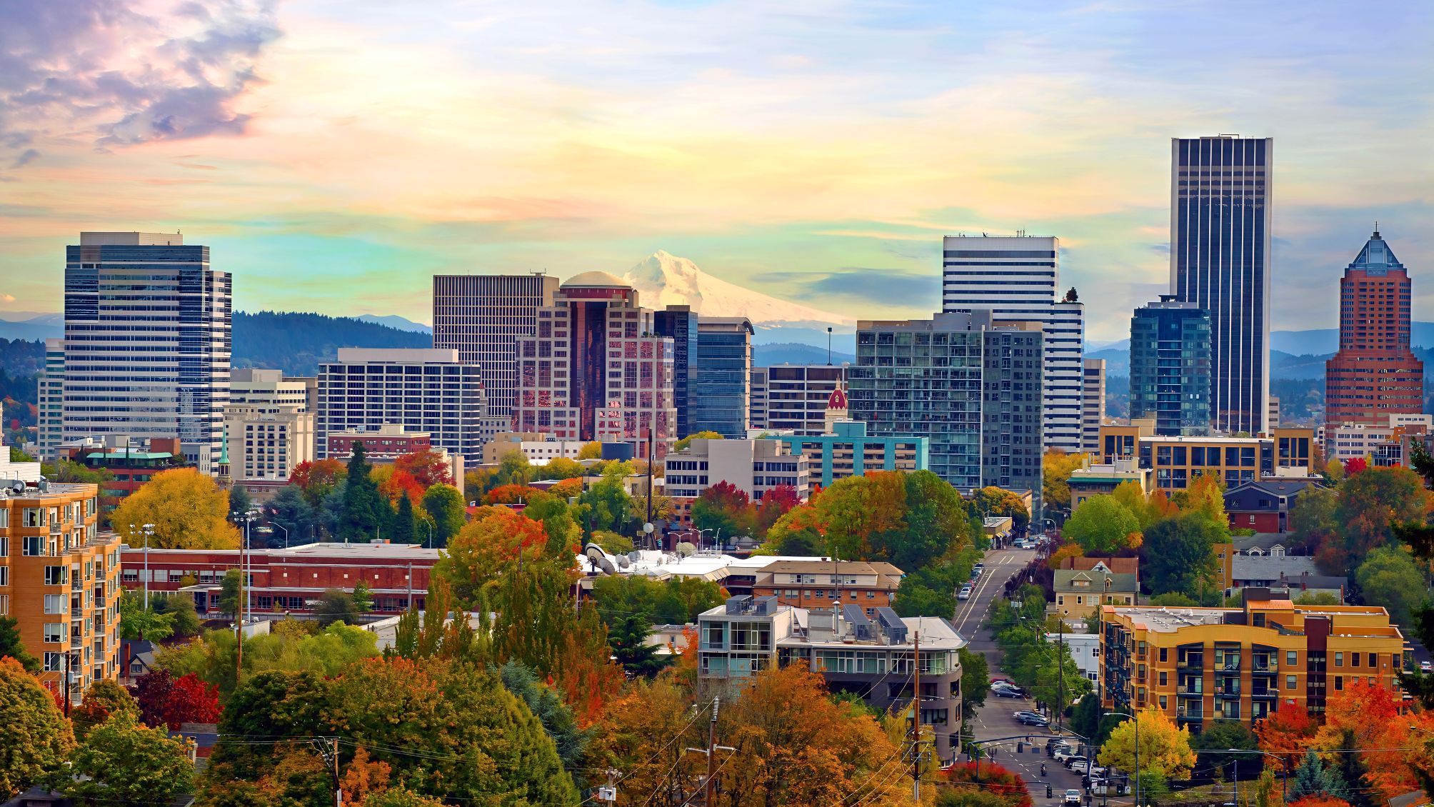 Skyline of Portland, Oregon in the fall.
