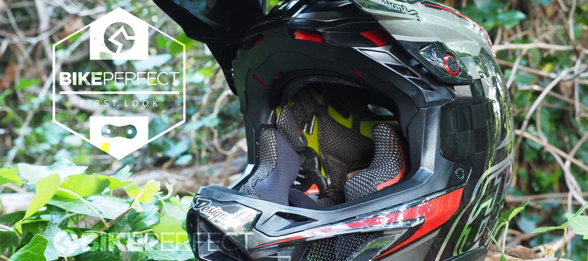 Troy Lee Designs D4 Carbon Helmet