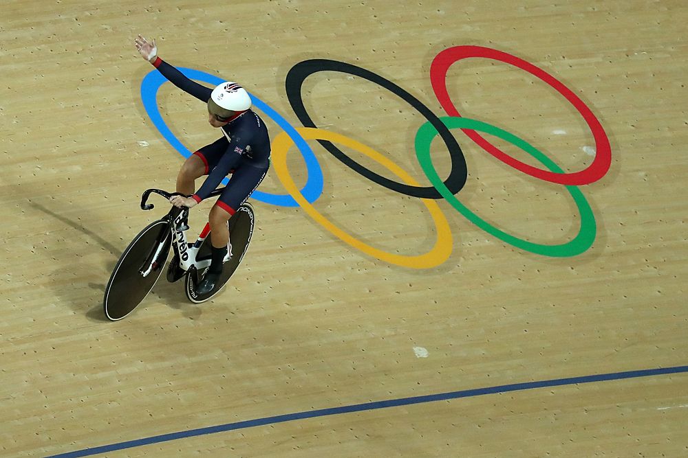 Laura Trott (Great Britain) wins the flying lap women's omnium