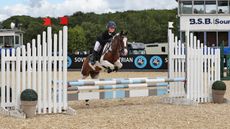 Club-Junior-60cm-70cm-Winner-Scarlett-McDonald-and-Engima-Variation.jpg