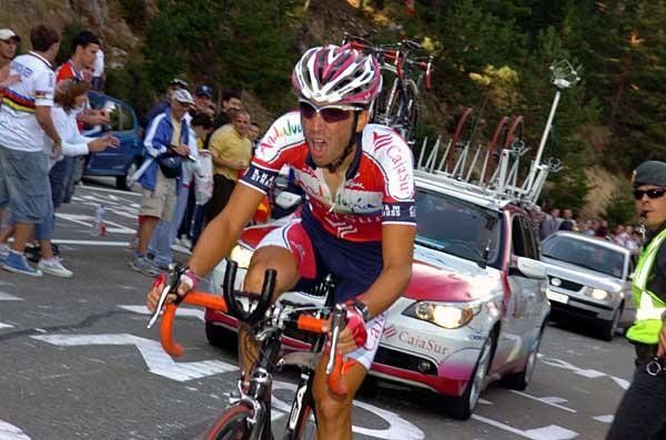 Javier Moreno (Andaluc&iacute;a - Cajasur) gasps for air on his way to finishing 21st