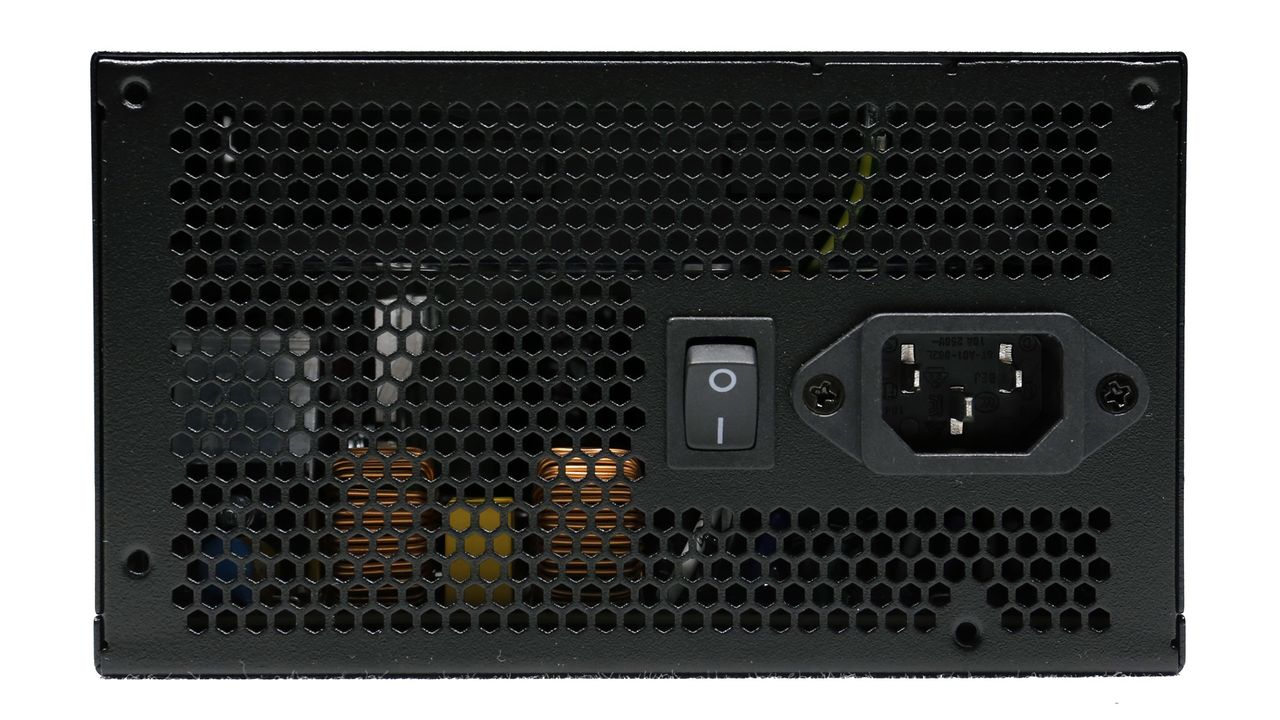 XPG Pylon 650