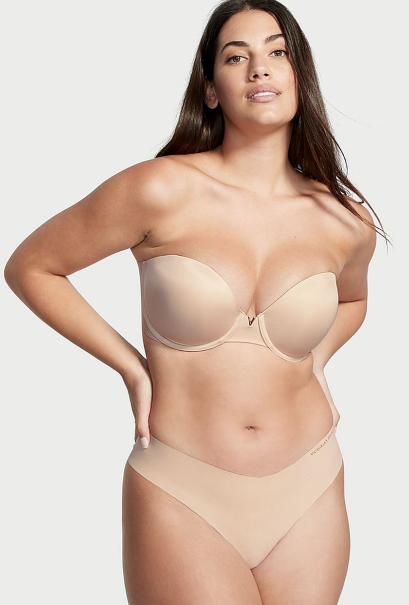 An image of one of the best strapless bras, Victoria's Secret bare strapless bra.