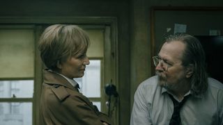Kristin Scott Thomas an Gary Oldman in Slow Horses