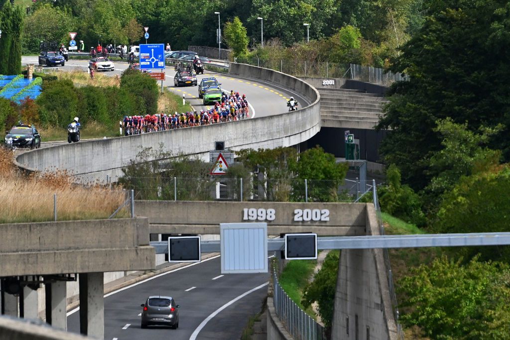 LAUSANNE BEROCHE SWITZERLAND SEPTEMBER 06 A general view of the peloton competing during the 3rd Tour de Romandie Feminin 2024 Stage 1 a 1338km stage from La Grande Beroche to Lausanne 511m UCIWWT on September 06 2024 in La Grande Lausanne Switzerland Photo by Luc ClaessenGetty Images