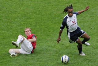 Edgar Davids in action for Tottenham against Manchester United in 2005