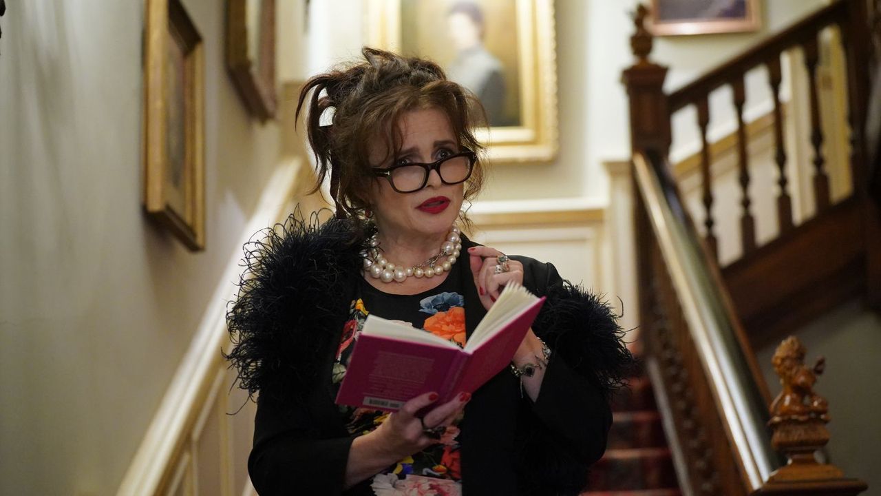 Helena Bonham Carter oozed 60&#039;s glamour last night as she attended a literary event at Clarence House with Queen Camilla