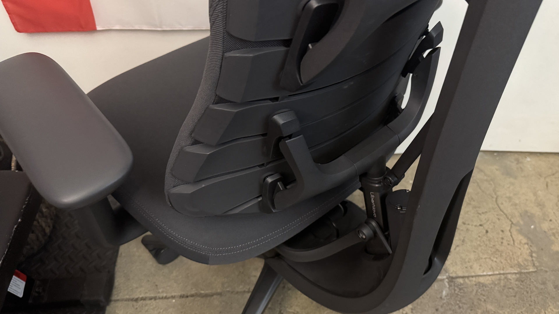 Libernovo Omni Pro