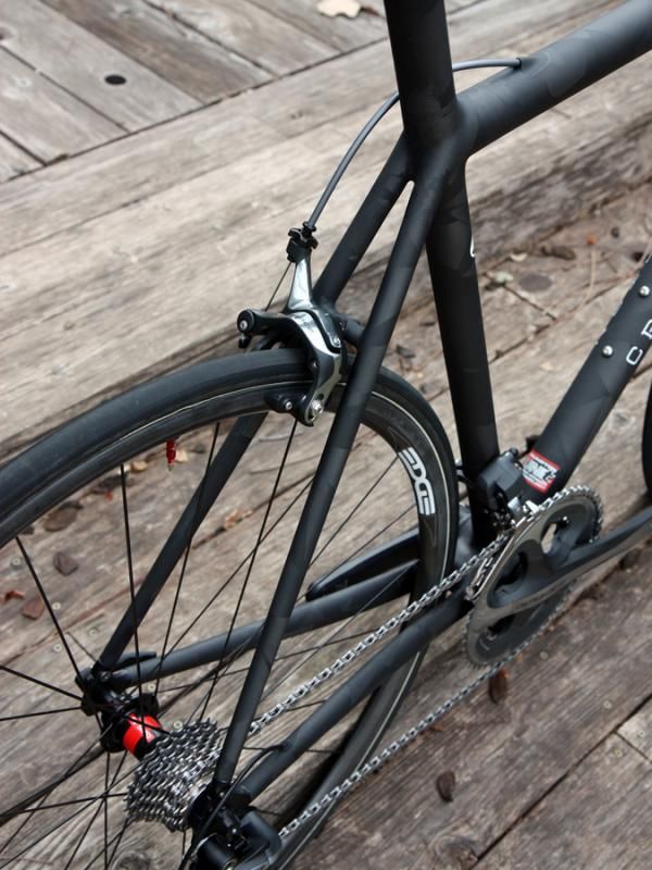 The new Crumpton SL Road also uses fully separate seat stays based on customer request.
