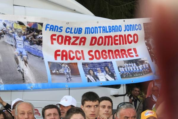 "Come on Domenico, make us dream," read the banner at Lago Laceno.