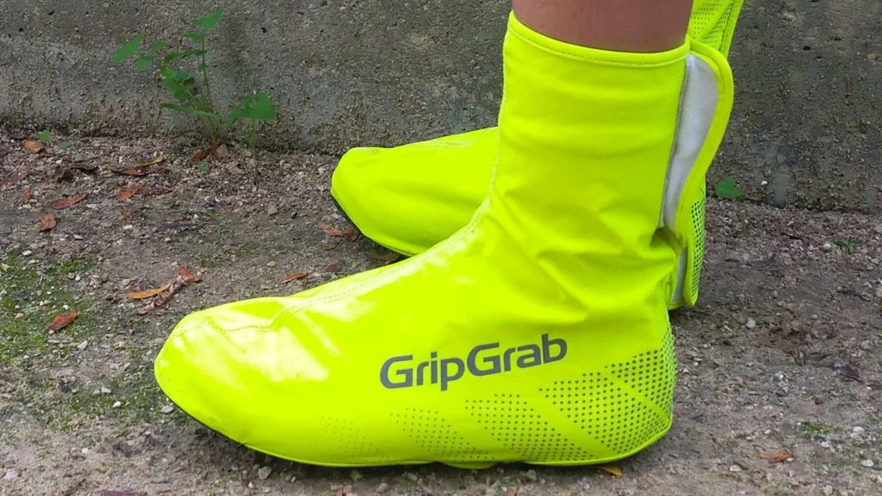 Image shows GripGrab Ride Waterproof shoe covers