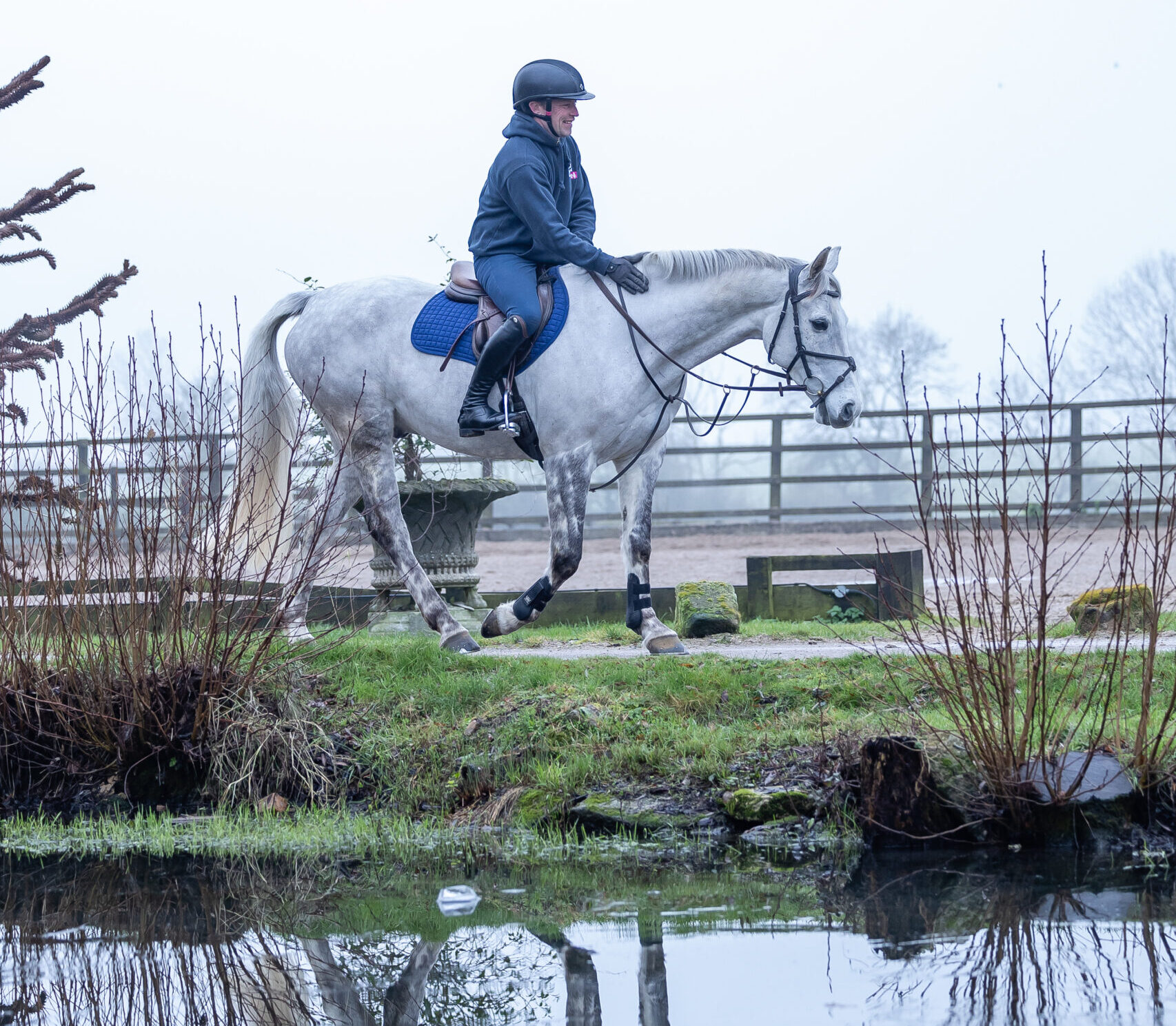 Simon riding Best Escapade