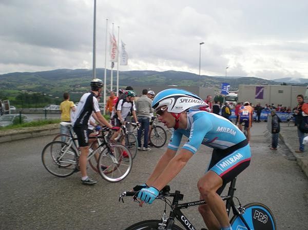 Milram's Grivko crashed but still took 8th.
