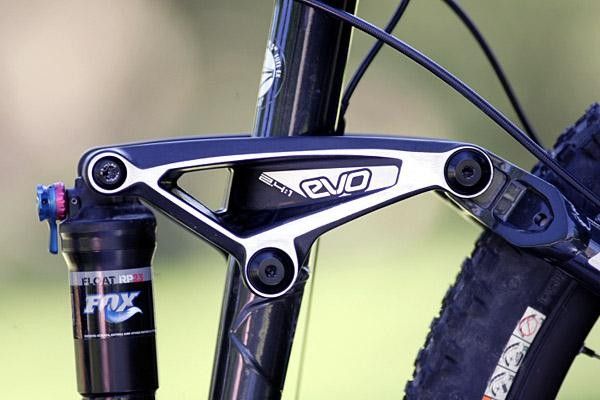 For 2008, the new EVO link is one piece (instead of three) and made of magnesium