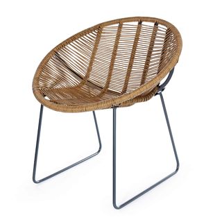 wicker chair with metal framed and stylish seat