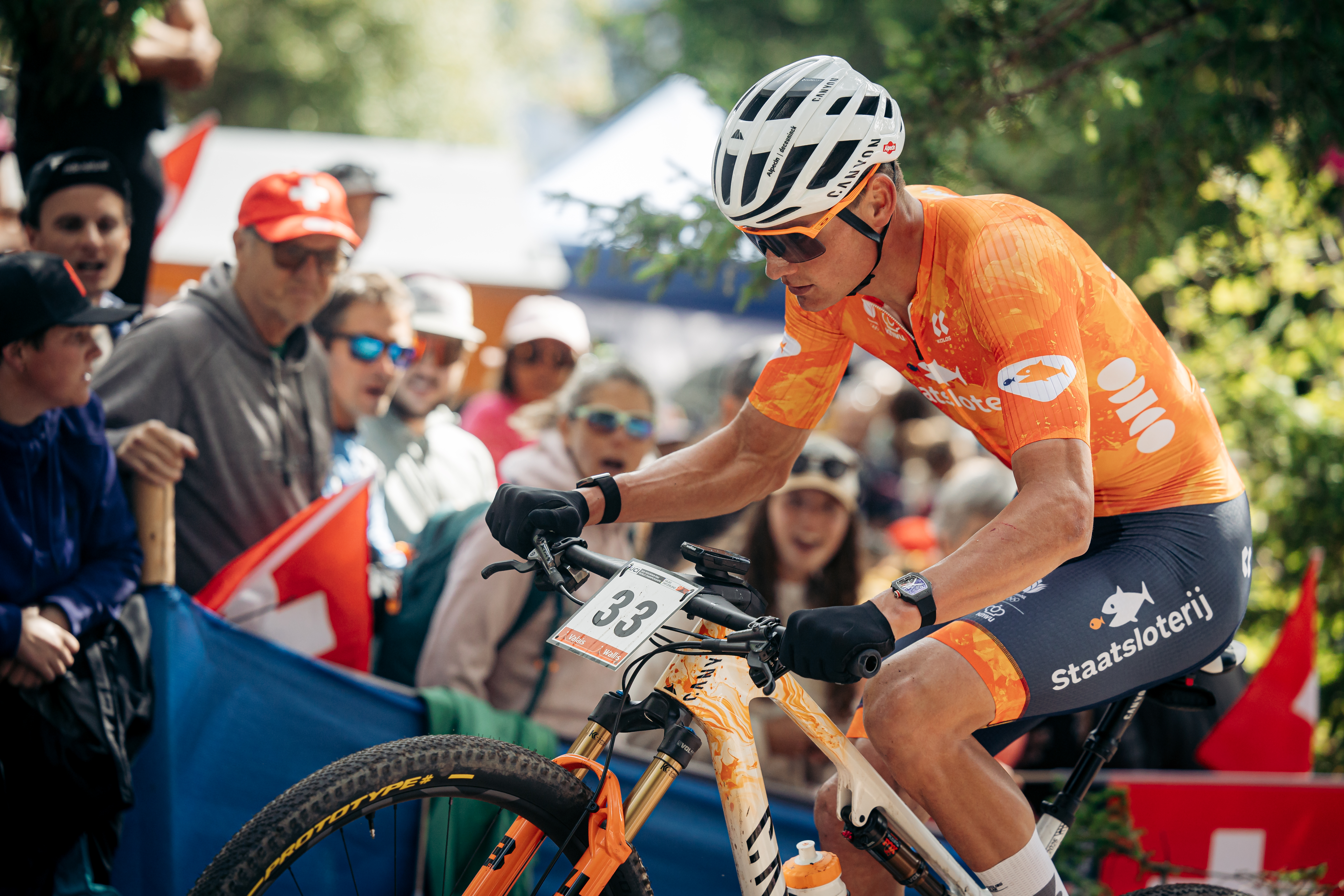 CRANS-MONTANA, SWITZERLAND - SEPTEMBER 14: Mathieu van der Poel Of Nederland competes in the UCI Mountain Bike World Championships Cross Country XCO Men Elite on September 14, 2025 in Crans-Montana, Switzerland. (Photo by Piotr Staron/Getty Images)