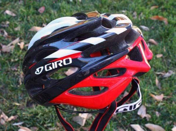 Styling on the new Prolight is reminiscent of older Giro models like the Pneumo