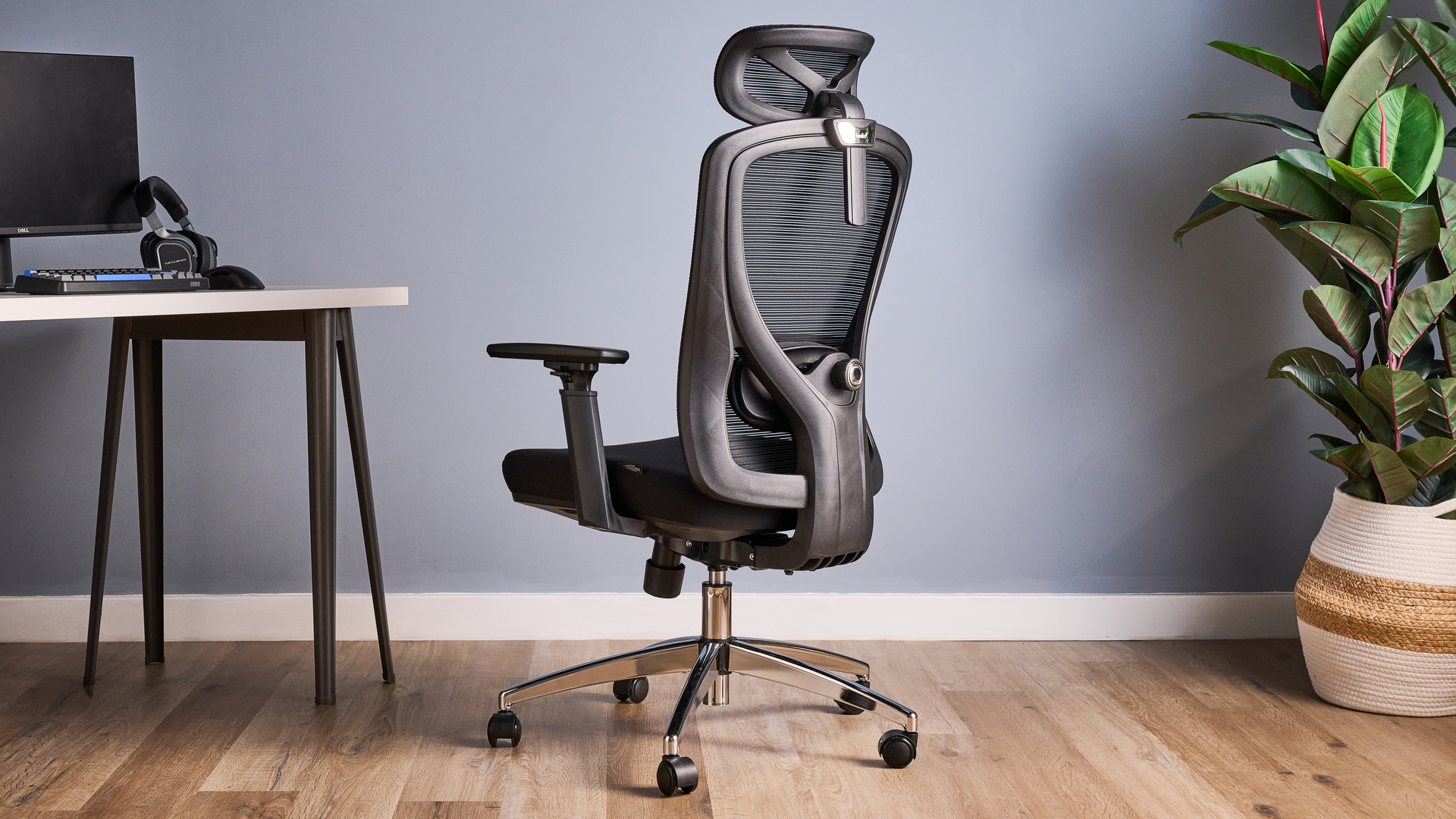 Boulies EP200 desk chair for home office