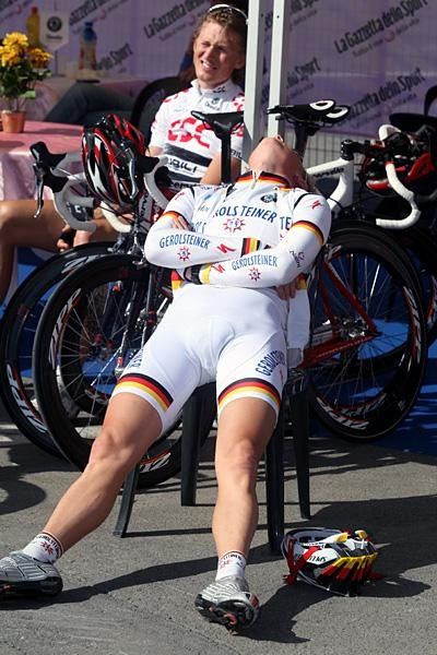 Fabian Wegmann (Gerolsteiner) takes a nap before the start.