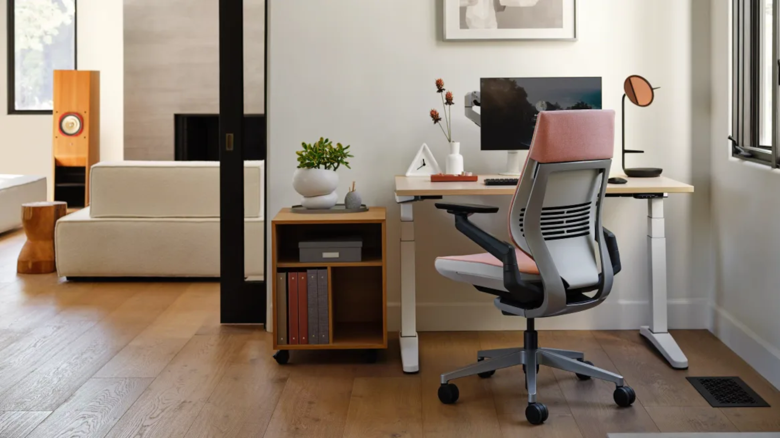 5 home office layout ideas to refresh your workspace for the new year ...