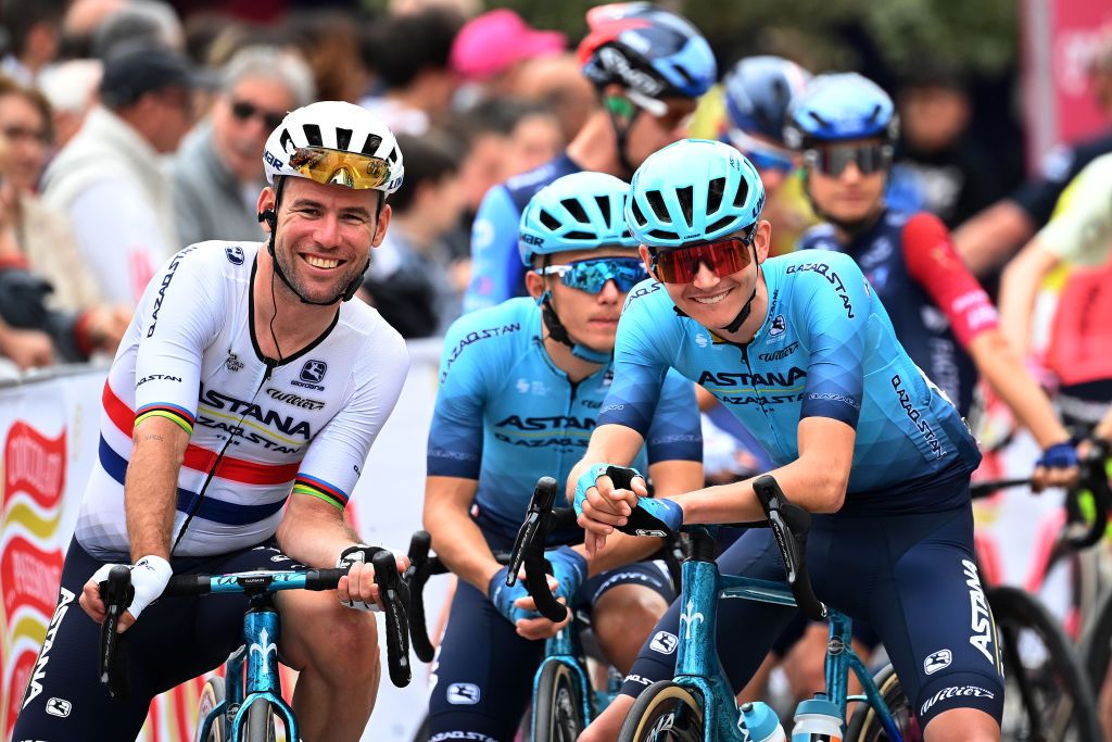 Giro d’Italia Mark Cavendish hoping for success in Naples despite high