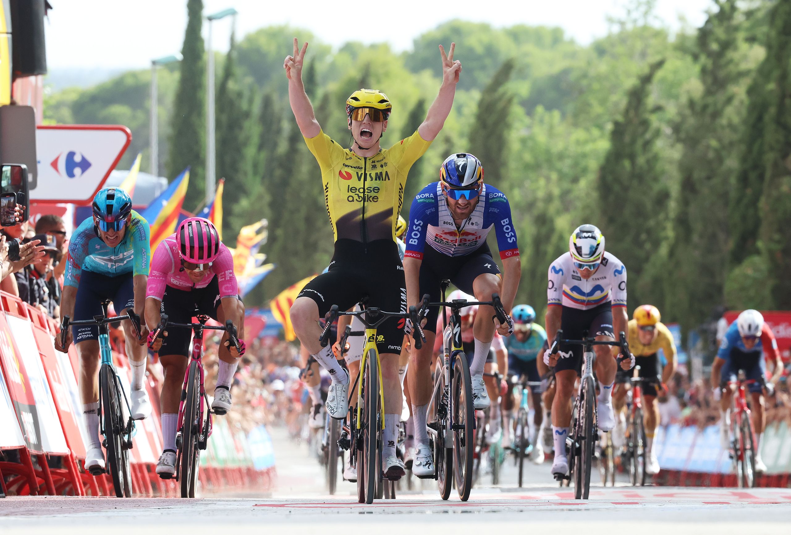 Matthew Brennan romps to a second stage win on Vuelta a España stage 5