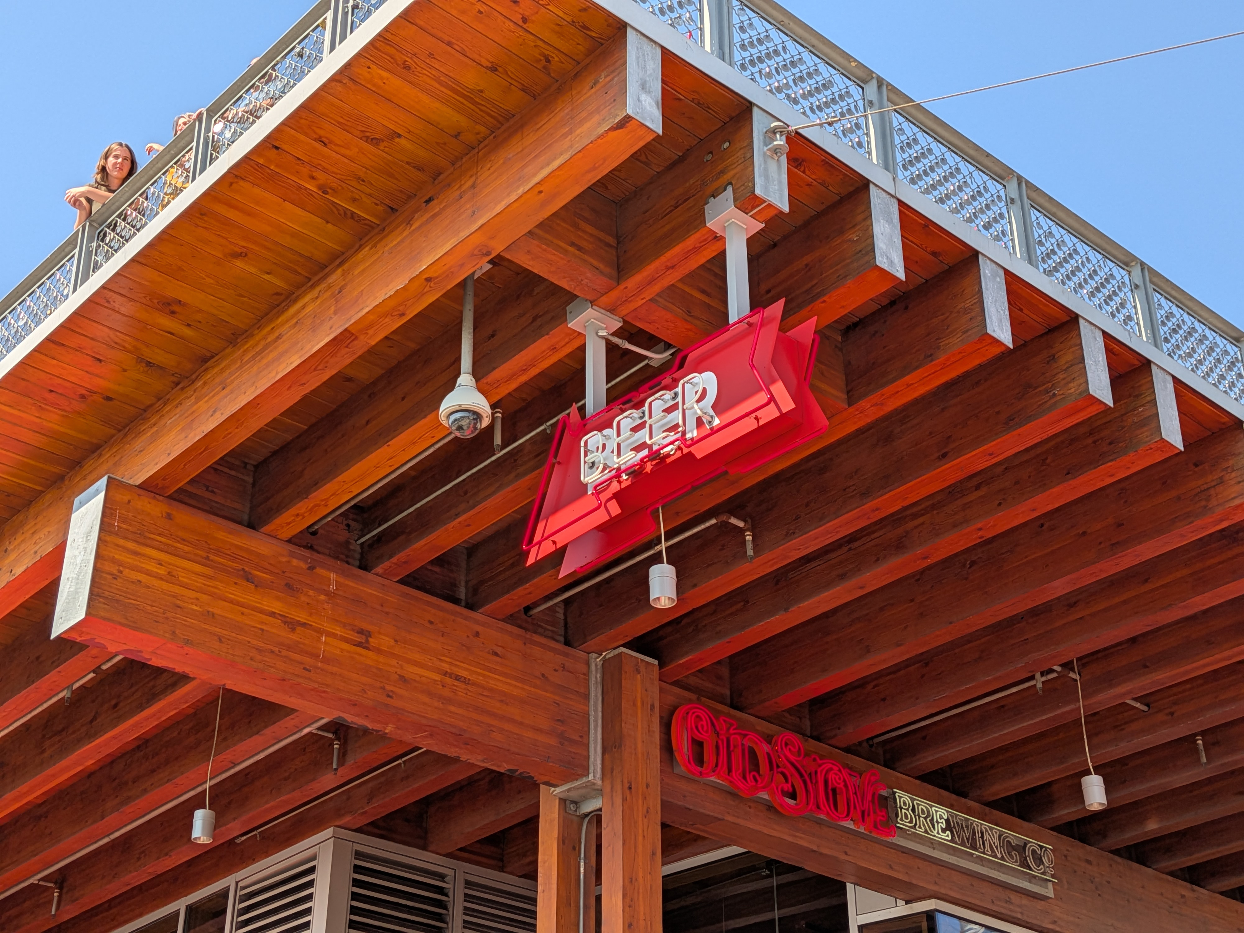 A red Beer sign