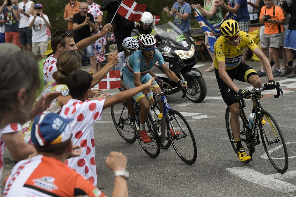 Chris Froome climbs in the GC group during stage 17.