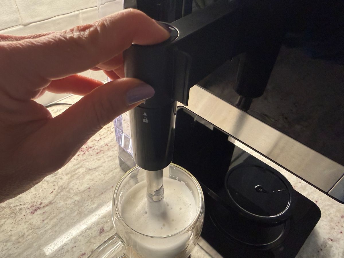 Braun OptiBrew Pro coffee shot and frothed milk