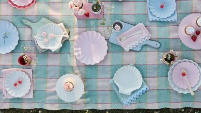 outdoor table with pink and blue theme