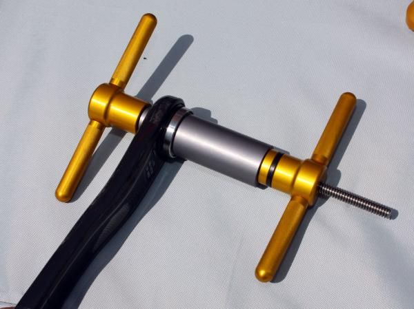 This well-finished item from Sonny's Bike Tools presses new bearings on to Campagnolo Ultra-Torque cranks.