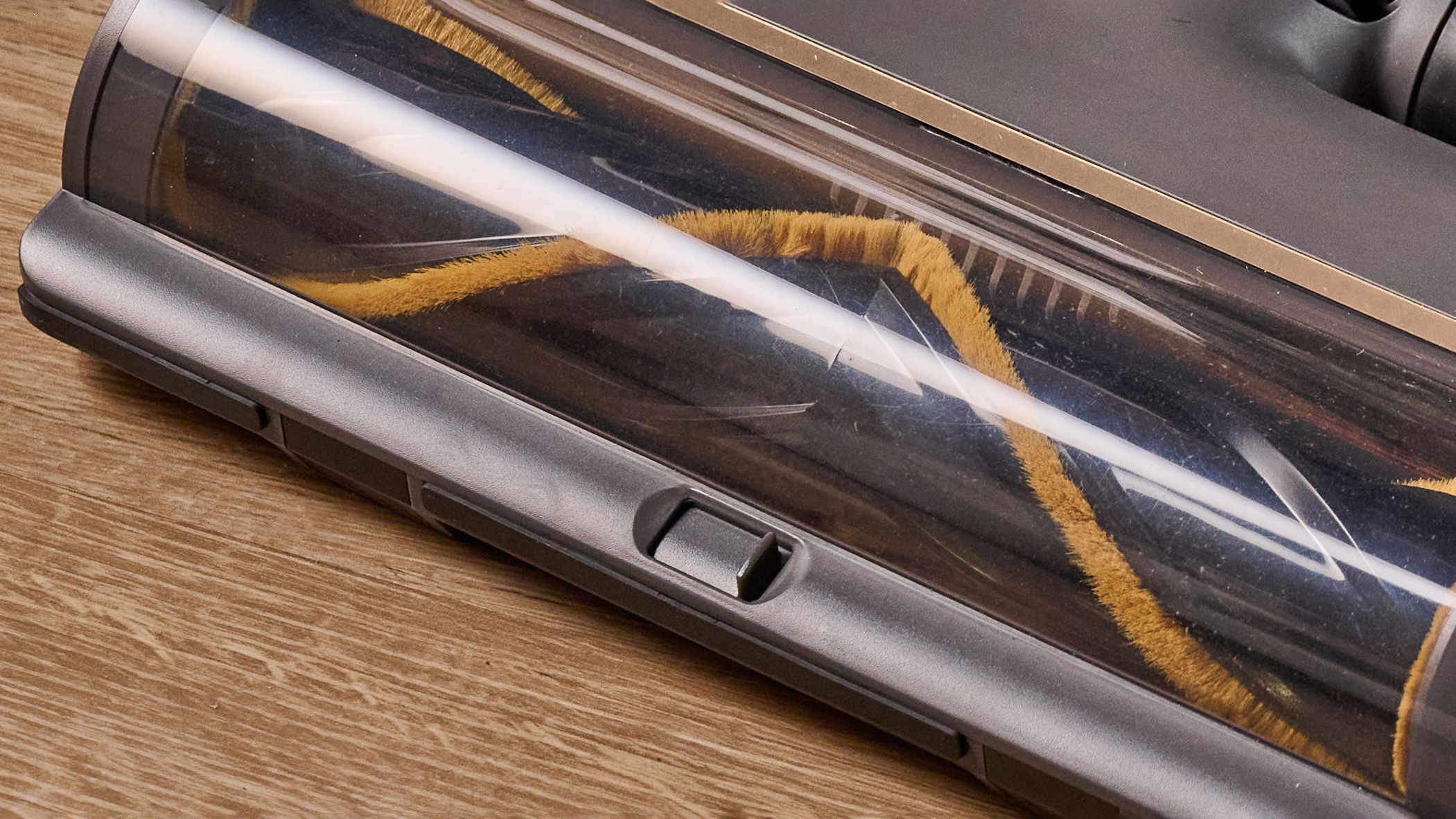 Close up of the air intake slider on the Dreame R20 floorhead