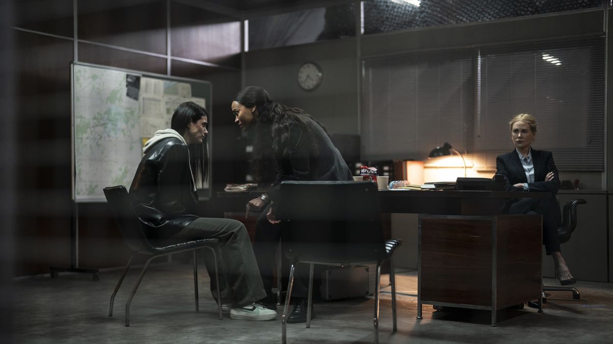 Laysla De Oliveira, Zoe Saldana and Nicole Kidman in Special Ops: Lioness