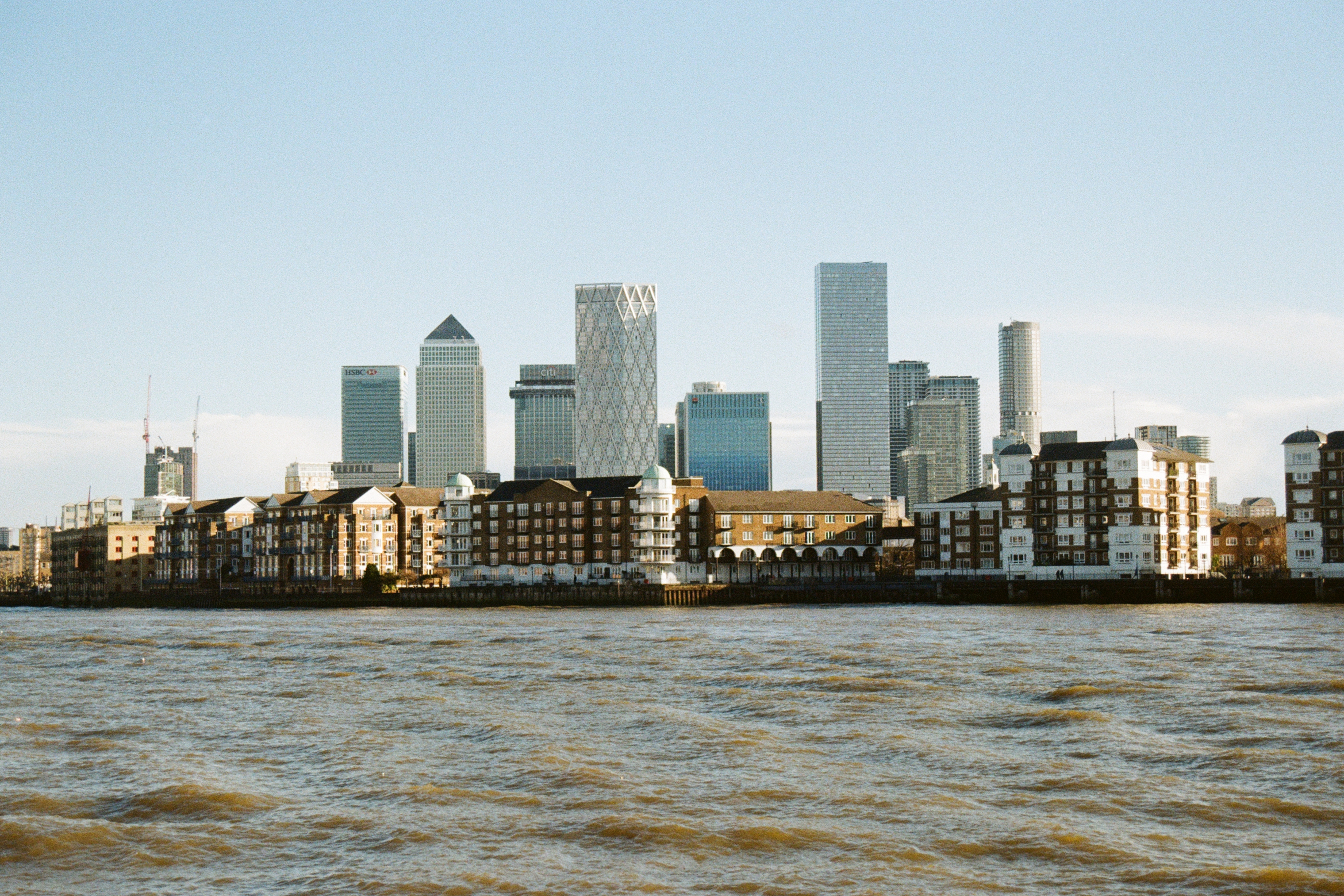 Sample photograph of Kodak Kodacolor 200 showing London's Canary Wharf visible from across the River Thames