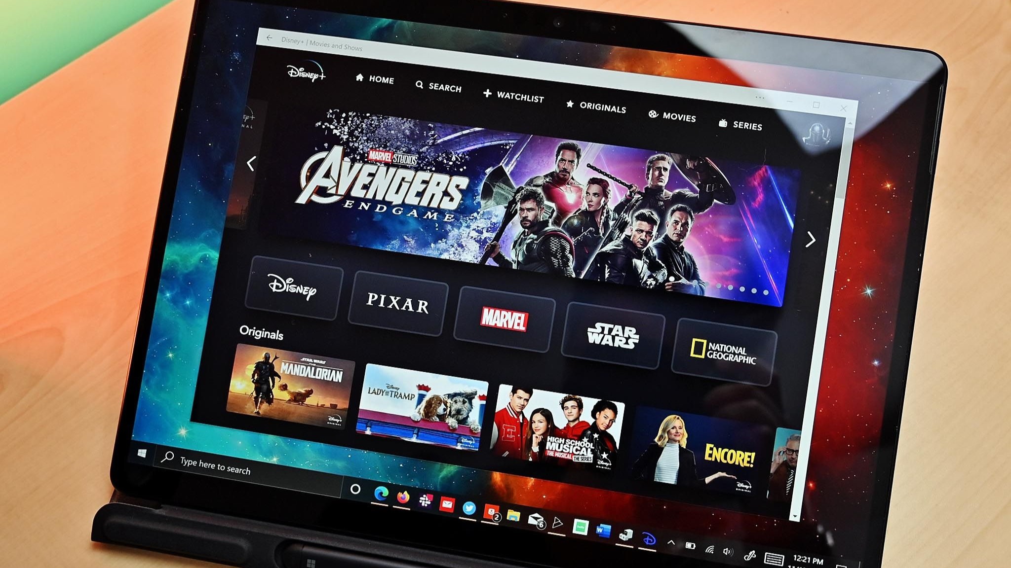 how to download movies on disney plus on windows 11