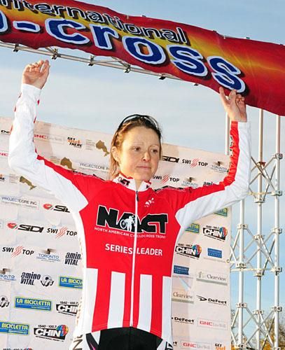 Natasha Elliot (Garneau Club Chasseurs) dons the NACT leader's jersey.