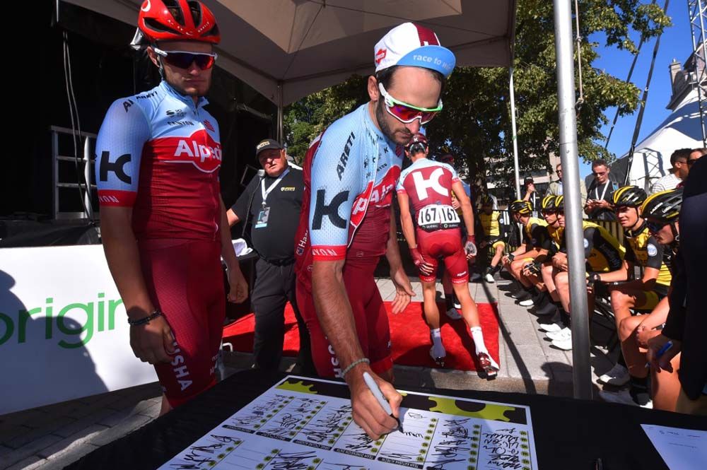 Nathan Haas (Team Katusha) signs on