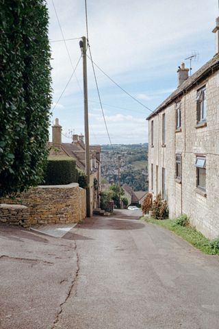 street in english countryside shot on Canon Canonet G-III QL17