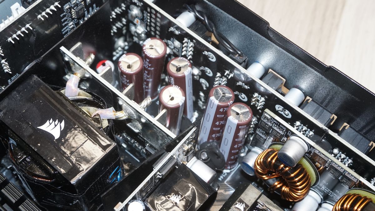 Corsair HX1000i Shift PSU