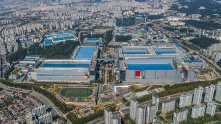 Samsung Hwaseon S3 and S4 manufacturing plants