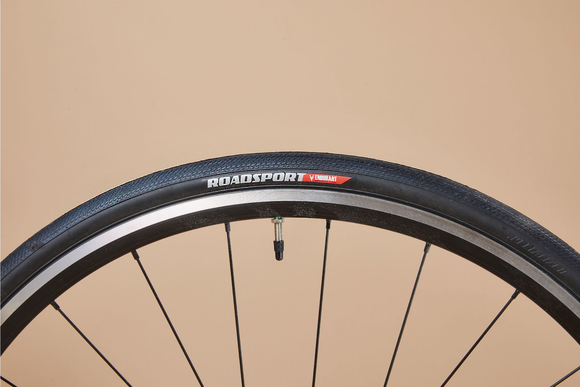 Image shows the Specialized Allez Sport